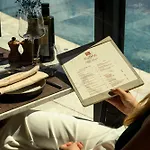Lejlighed 24th Floor Luxury Sea View Pools Gym & Rooftop I Mercury Tower