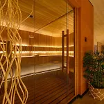 24th Floor Luxury Sea View Pools Gym & Rooftop I Mercury Tower Lejlighed