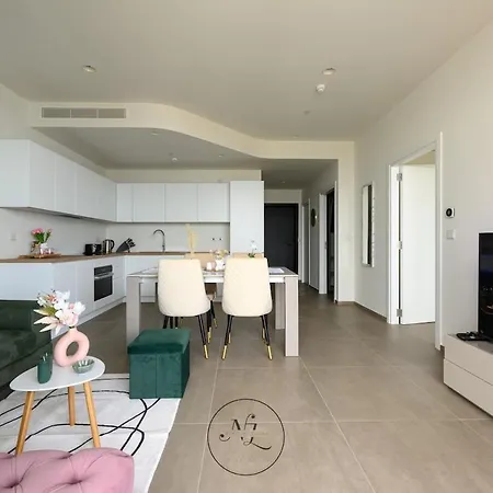 Apartment 24th Floor Sea View In Mercury Tower St Julians San Ġiljan