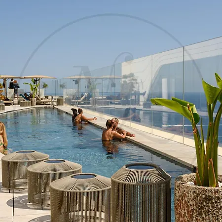 24th Floor Luxury Sea View Pools Gym & Rooftop I Mercury Tower San Ġiljan