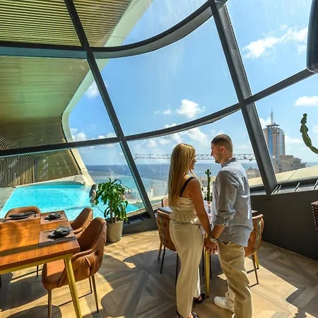24th Floor Luxury Sea View Pools Gym & Rooftop I Mercury Tower דירה Saint Julian's