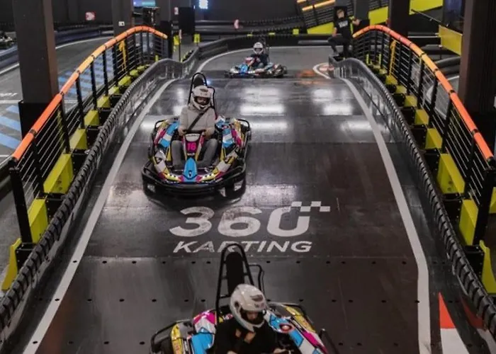 24th Floor Luxury Sea View Pools Gym & Rooftop I Mercury Tower *