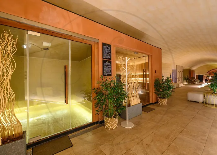 24th Floor Luxury Sea View Pools Gym & Rooftop I Mercury Tower Сент Джулианс