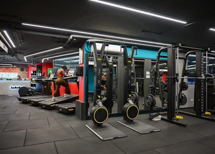 24th Floor Luxury Sea View Pools Gym & Rooftop I Mercury Tower Сент Джулианс