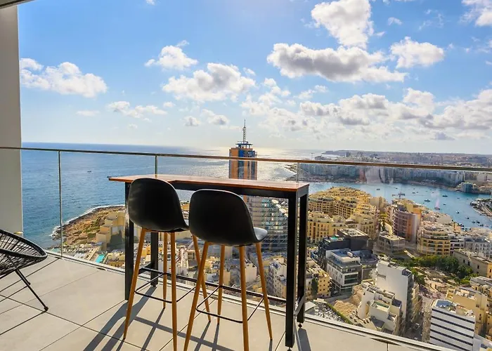 24th Floor Sea View In Mercury Tower St Julians דירה *